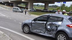 Sinop’ta 2 araç çarpıştı: 2 yaralı
