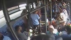 Bingöl'de otobüs şoförü fenalaşan çocuğu hastaneye yetiştirdi