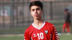Afgan futbolcu Zaki Anwari'nin cesedi iniş takımlarında bulundu