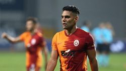 Radamel Falcao ayrılmıyor