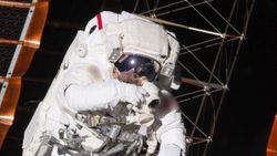 Çinli astronotlar, ikinci kez uzay yürüyüşünde
