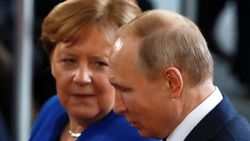 Angela Merkel'den Vladimir Putin'e veda ziyareti