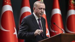 Cumhurbaşkanı Erdoğan, Merkel'in ardından Irak Başbakanı Mustafa Kazımi'yle görüştü