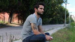 Kocaeli'deki genç, Gökhan Gönül'ün kardeşi olduğunu iddia etti