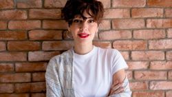 Bergüzar Korel aşı oldu