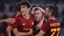 Roma, Fiorentina'yı 3 golle geçti