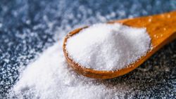 Tuz oranı yüksek beslenmenin tehlikeleri