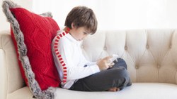 Çocuğunuzun kötü duruşunu düzeltmenin 6 yolu