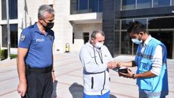 Ankara’da belediye işçisi, altın dolu cüzdanı sahibine ulaştırdı