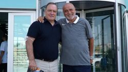 Dick Advocaat'tan Hikmet Karaman'a ziyaret