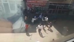 Kars’ta taşlı, sopalı ve bıçaklı kavga