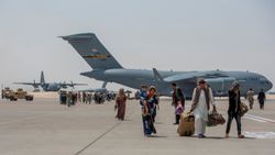ABD, Afganistan'dan toplam 105 bin kişiyi tahliye etti