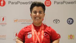 Besra Duman, bronz madalyanın sahibi oldu