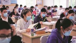 Çin'de, 6 ve 7 yaşındaki öğrenciler için yazılı sınav kaldırıldı
