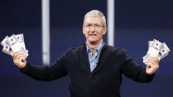 Tim Cook, artırılmış gerçeklik gözlüğü üretmeden CEO'luğu bırakmayacak