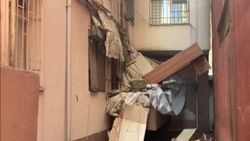 Güngören'de balkon çöktü
