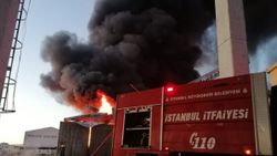 Silivri'de fabrikada yangın çıktı