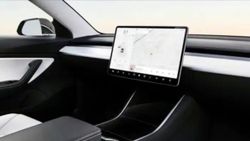 Tesla, direksiyonsuz araç üretmek istiyor