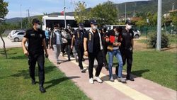 Kocaeli’de, kredi vaadi veren internet dolandırıcılarına operasyon