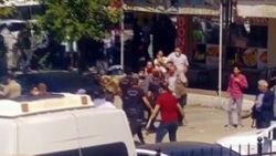 Şanlıurfa’da, Siverek Adliyesi önünde kavga