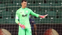 Muslera, Trabzon deplasmanına yetişecek