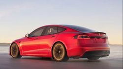 Tesla Model S Plaid, Porsche'nin hız rekorunu kırdı