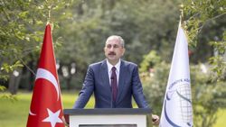 Gözünüz bağlı, teraziniz şaşmaz olsun