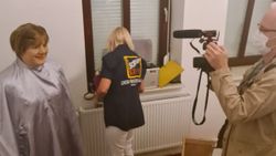 Almanya'da bir kişi, Angela Merkel'in heykelini yaptırdı