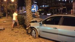 Mersin'de otomobil refüje çıktı