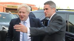 Boris Johnson, Eğitim Bakanı Williamson'ı görevden aldı