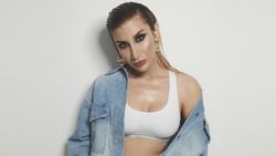İrem Derici: Mustafa Sandal benim ilk gençlik aşkımdı