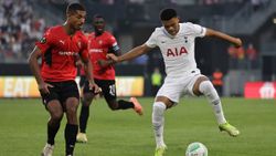 Tottenham, Konferans Ligi'ne beraberlikle başladı