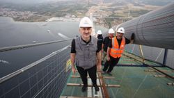 Adil Karaismailoğlu, Çanakkale 1915 Köprüsü'nün zirvesinde konuştu