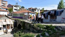 Edirne’de tarihi köprü, çarpık kentleşmenin kurbanı oldu