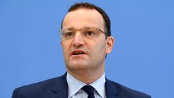 Jens Spahn: Koronavirüs salgını ilkbaharda bitebilir