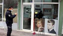 Kayseri'de kiracı kuaför, dükkan sahibini bıçakladı