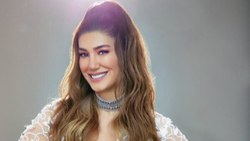 Nadide Sultan'ın arabası yandı