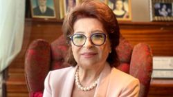 Rekor dizilerin yazarı Gülseren Budayıcıoğlu'na mahkeme şoku: Zorla getirilecek