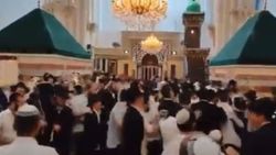 Halil İbrahim Camii’nde Yahudilerin toplu dansı