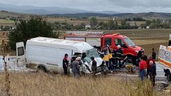 Kastamonu’da yolcu otobüsü ile minibüs çarpıştı