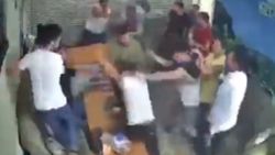 Şırnak'ta 'düğün yemeğini beğenmedik' kavgası kamerada