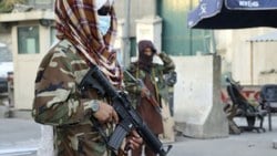 Afganistan'da camiye saldırı