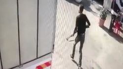 Bursa'da tartıştığı kişilere pompalı tüfekle ateş açtı