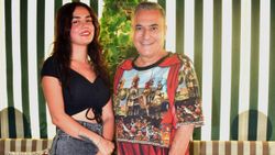 Ece Ronay, Mehmet Ali Erbil'in tacizini ifşaladı! 'Göğüslerini açarken...'
