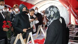 Mustafa Şentop'un eşi Sabriye Şentop'tan Diyarbakır annelerine ziyaret