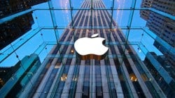 Apple, yanlış bilgi verdiği için 95 milyon dolar ödeyecek