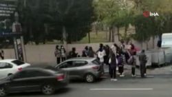 Küçükçekmece'de liseli kızlar kavga etti