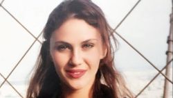 Demet Şener, eski fotoğrafını paylaştı
