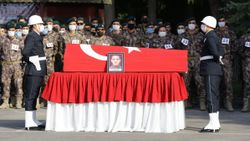 Fırat Kalkanı bölgesinde şehit düşen iki polis için tören düzenlendi