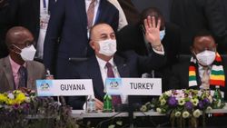 Mevlüt Çavuşoğlu, Bağlantısızlar Hareketi Zirvesi'ne katıldı
